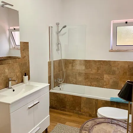 Casa Sesta-charming House With 3 Bedrooms Semesterbostad
